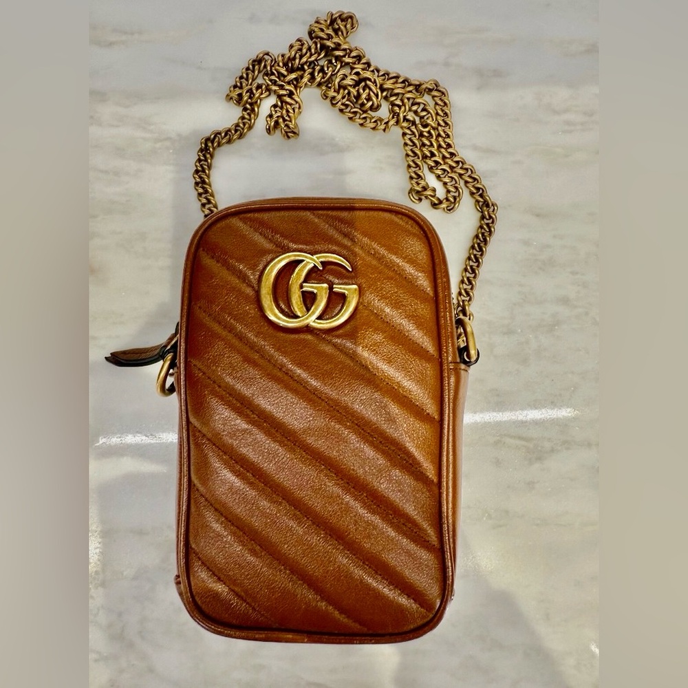 Gucci GG Marmont Vertical Phone Crossbody Bag Matelase Leather in tan